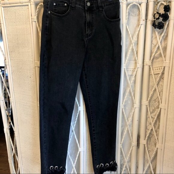 Glamorous Jeans Black Denim High Waist Grommet Frayed Step Hem size Medium - Picture 3 of 16